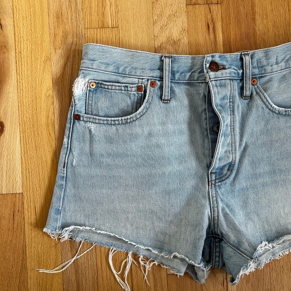 MADEWELL relaxed denim shorts light wash cutoff jorts mid-rise cotton size 28 - Picture 8 of 16